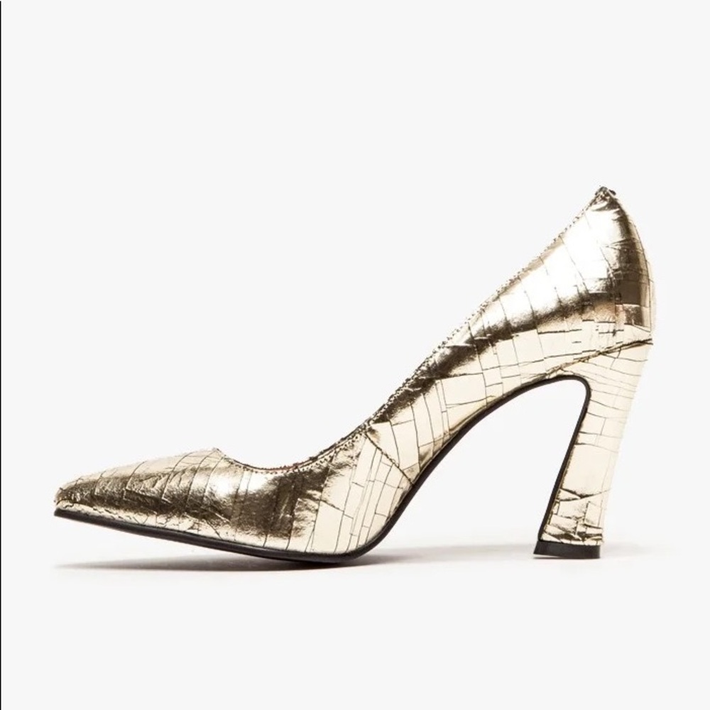Kobe Husk Titan Heels - Size 40